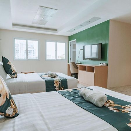 Diane Residences Cebu Esterno foto
